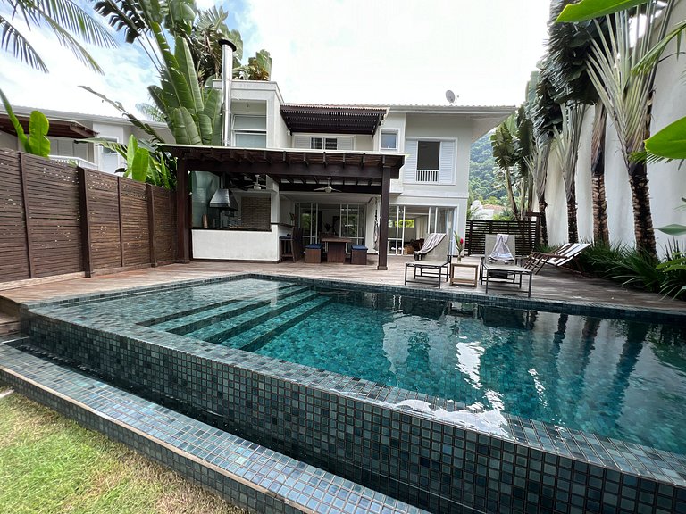 Raízes de Juquehy c/Piscina Privativa (Casa Ipê)