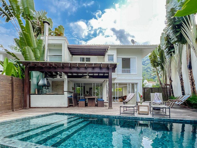 Raízes de Juquehy c/Piscina Privativa (Casa Ipê)