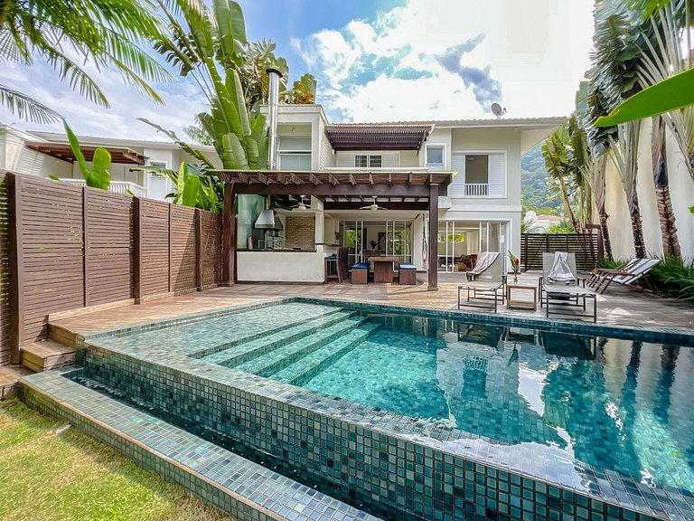 Raízes de Juquehy c/Piscina Privativa (Casa Ipê)