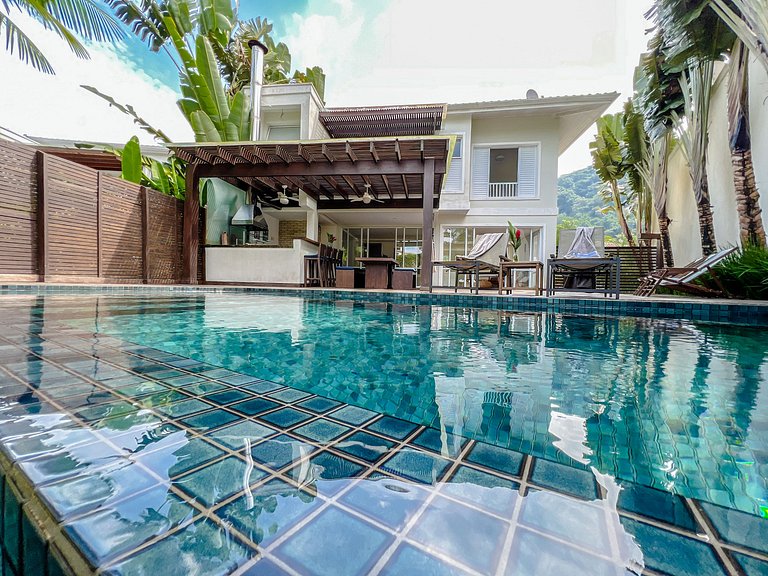 Raízes de Juquehy c/Piscina Privativa (Casa Ipê)