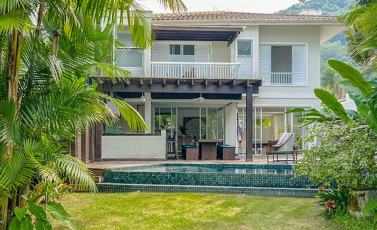 Raízes de Juquehy c/Piscina Privativa (Casa Ipê)