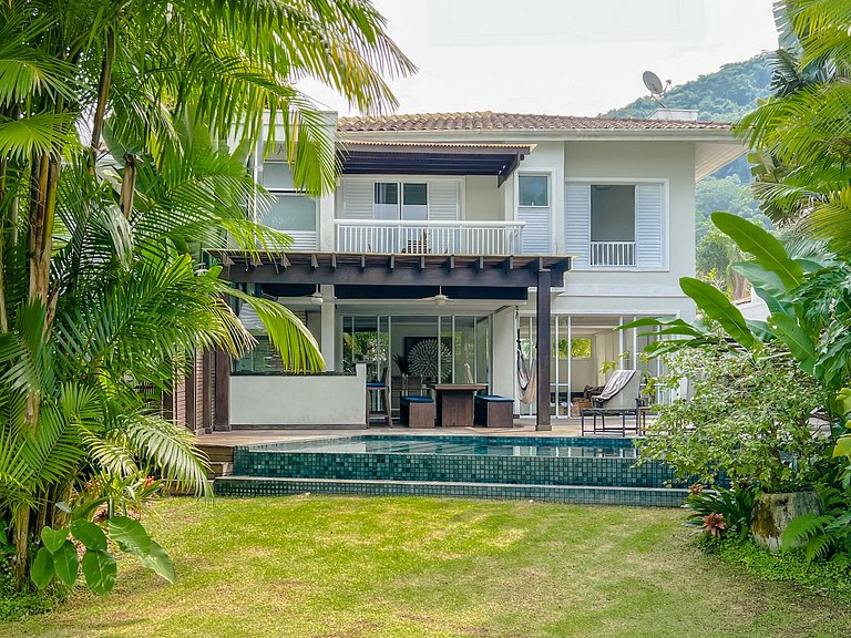 Raízes de Juquehy c/Piscina Privativa (Casa Ipê)