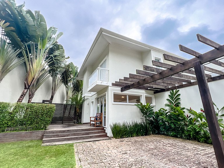 Raízes de Juquehy c/Piscina Privativa (Casa Ipê)