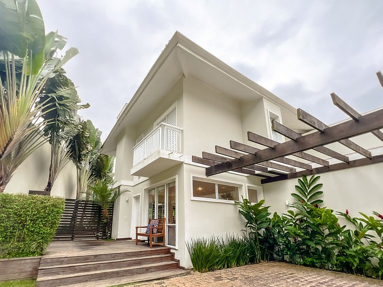 Raízes de Juquehy c/Piscina Privativa (Casa Ipê)