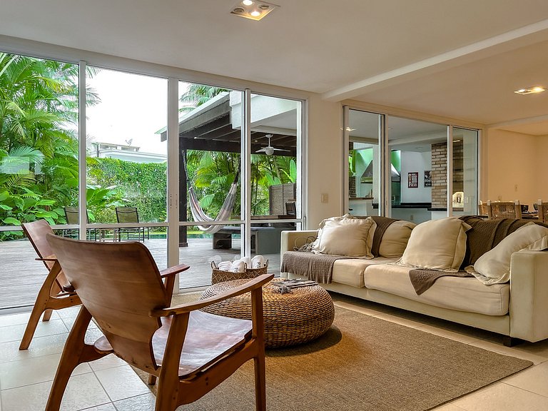 Raízes de Juquehy c/Piscina Privativa (Casa Ipê)