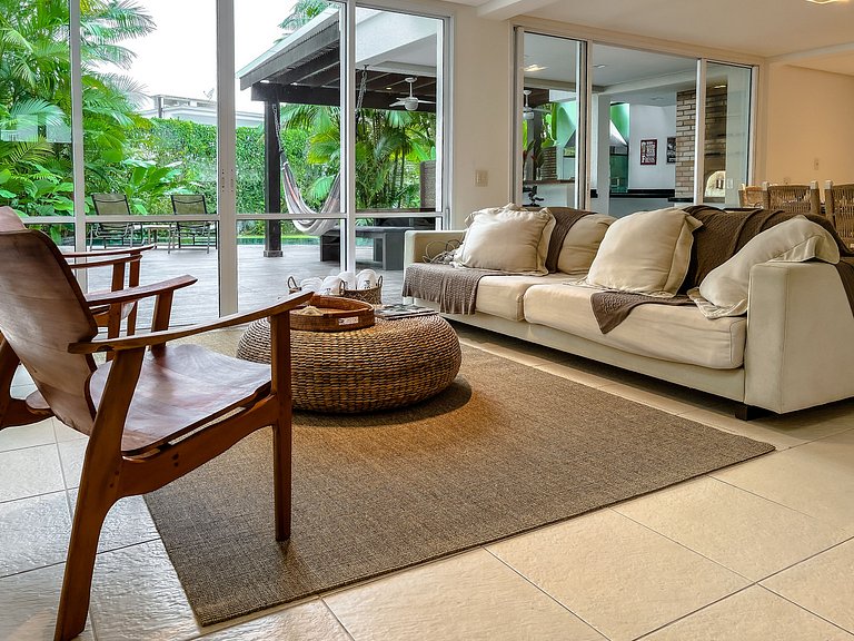 Raízes de Juquehy c/Piscina Privativa (Casa Ipê)