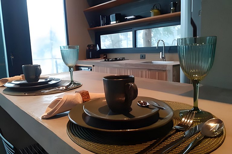 Casa na árvore ofurô + vista nas montanhas | única