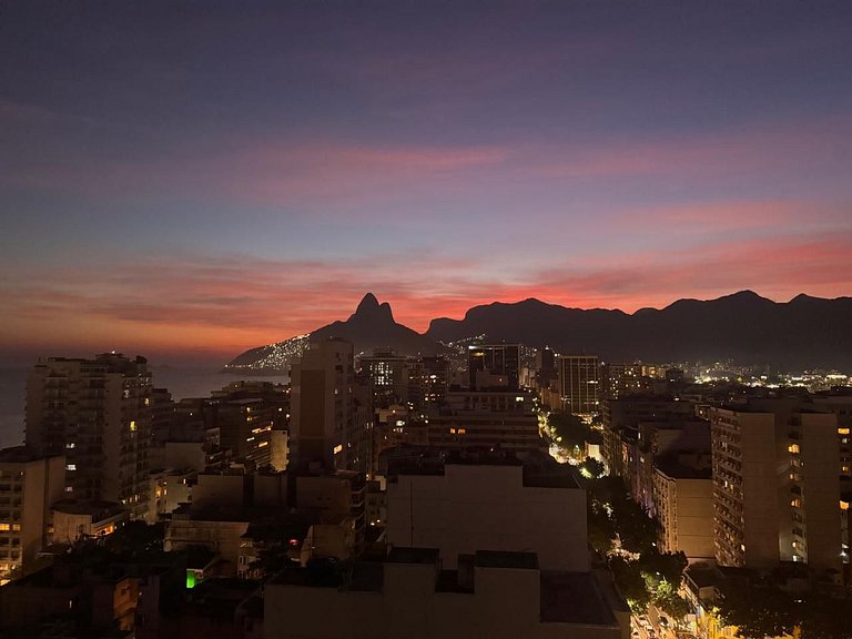 NOVO - Vista panorâmica Mar e Dois irmãos