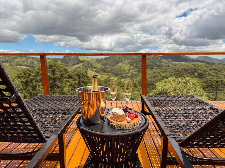 Jacuzzi com vista nas montanhas Refúgio romântico