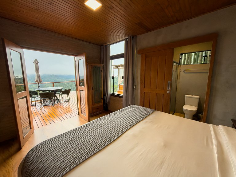 Linda Casa de Montanha com Jacuzzi (Casa Pedra)