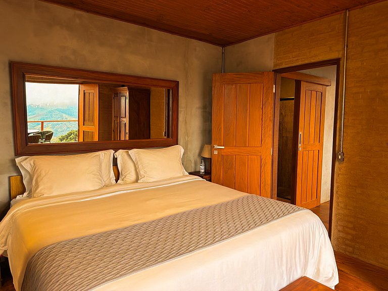 Jacuzzi com vista nas montanhas Refúgio romântico