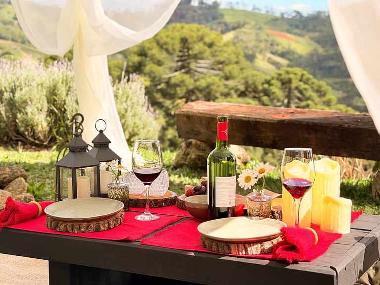 Linda Casa de Montanha com Jacuzzi (Casa Pedra)