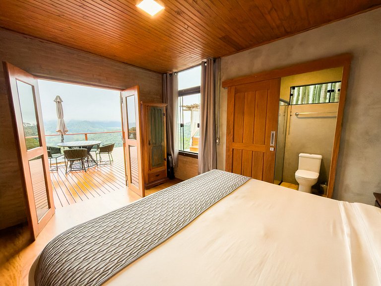 Linda Casa de Montanha com Jacuzzi (Casa Pedra)