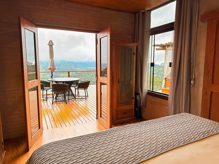 Linda Casa de Montanha com Jacuzzi (Casa Pedra)