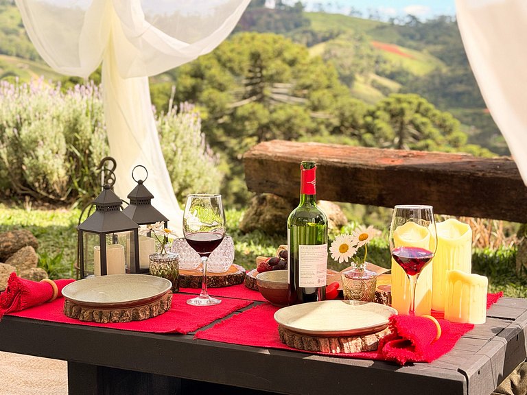 Linda Casa de Montanha com Jacuzzi (Casa Pedra)