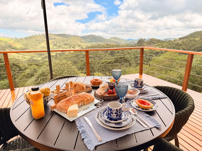 Jacuzzi com vista nas montanhas Refúgio romântico
