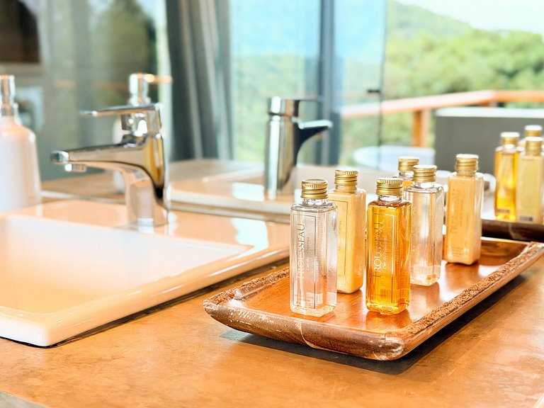 Casa com vista cinematográfica silêncio e natureza