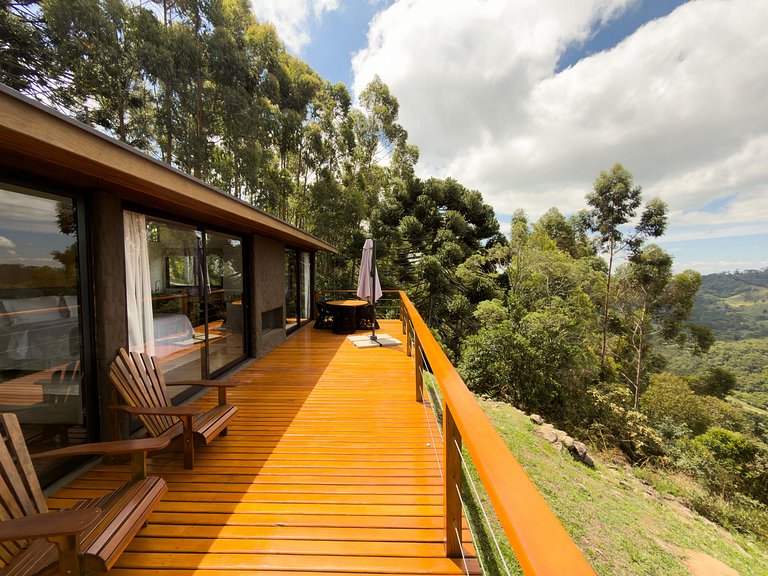 Casa com vista cinematográfica silêncio e natureza