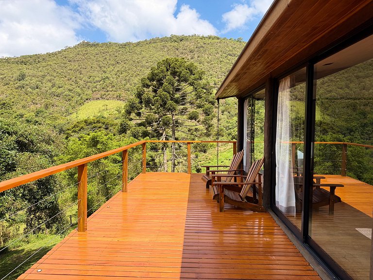 Casa com vista cinematográfica silêncio e natureza