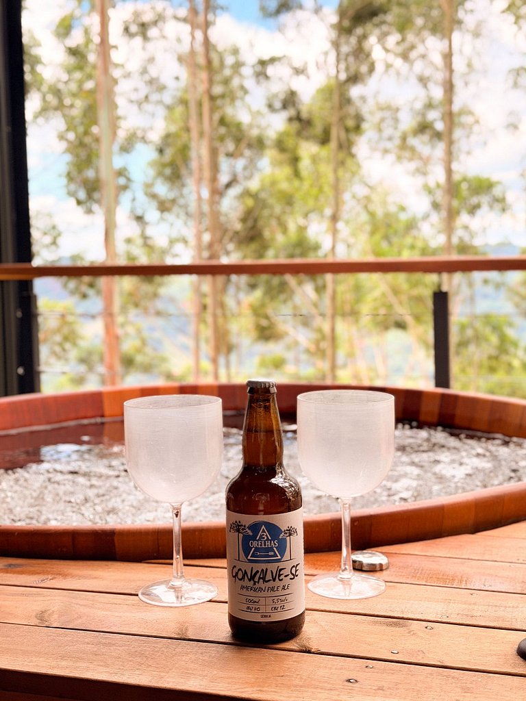 Restart Homes Casa na árvore ofurô vista montanhas