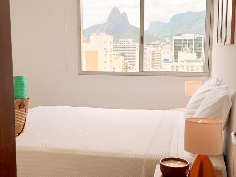 NOVO - Vista panorâmica Mar e Dois irmãos