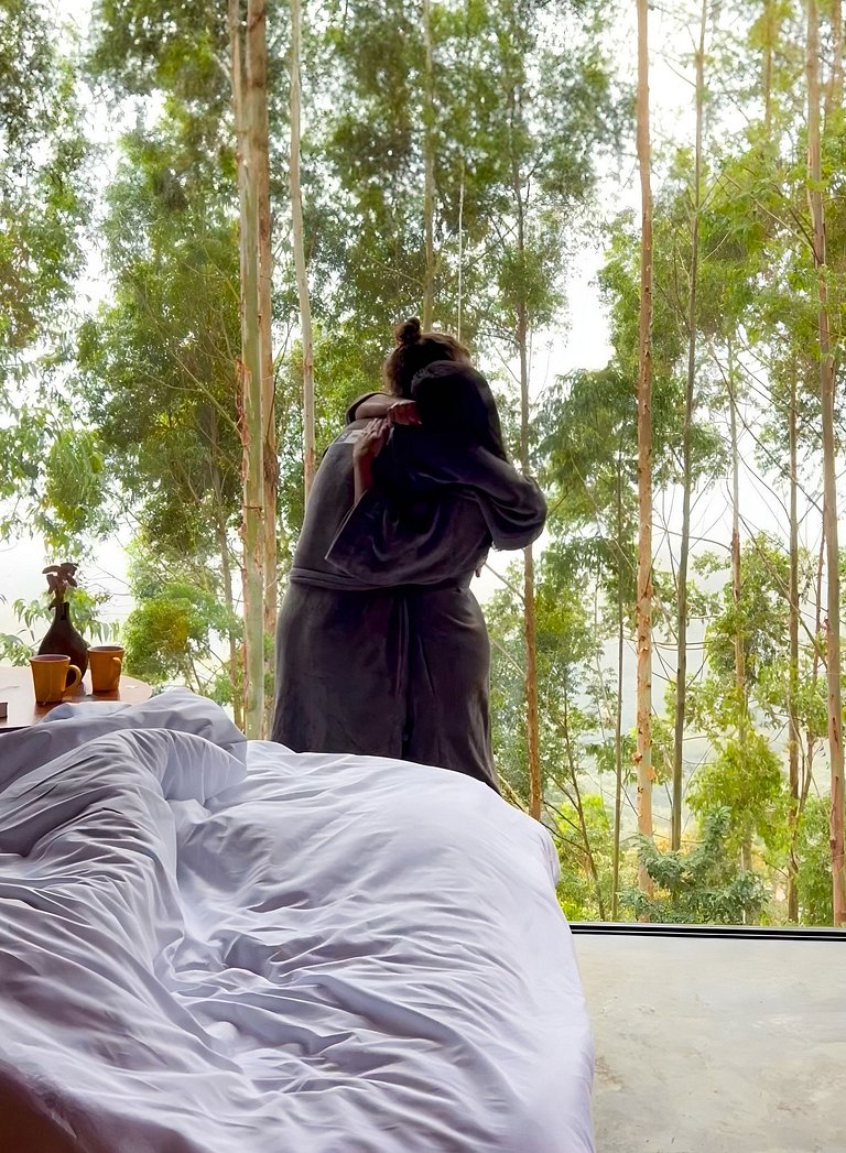 Restart Homes Casa na árvore ofurô vista montanhas